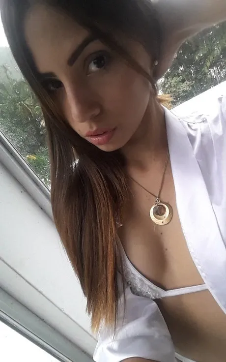 Irmak Kemer Escort Profil Resmi Irmak - Kemer VIP Escort Bayan Modeli - Gerçek Fotoğraflı İlan